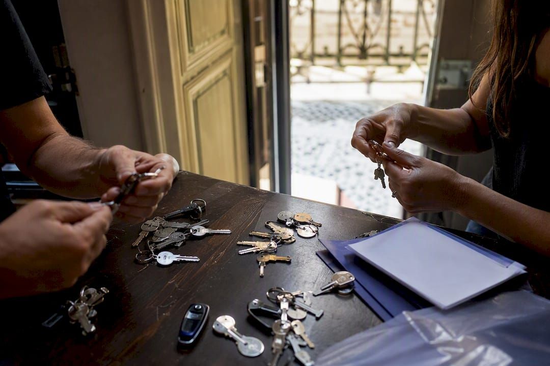Comptage et inventaire des clés de l'appartement